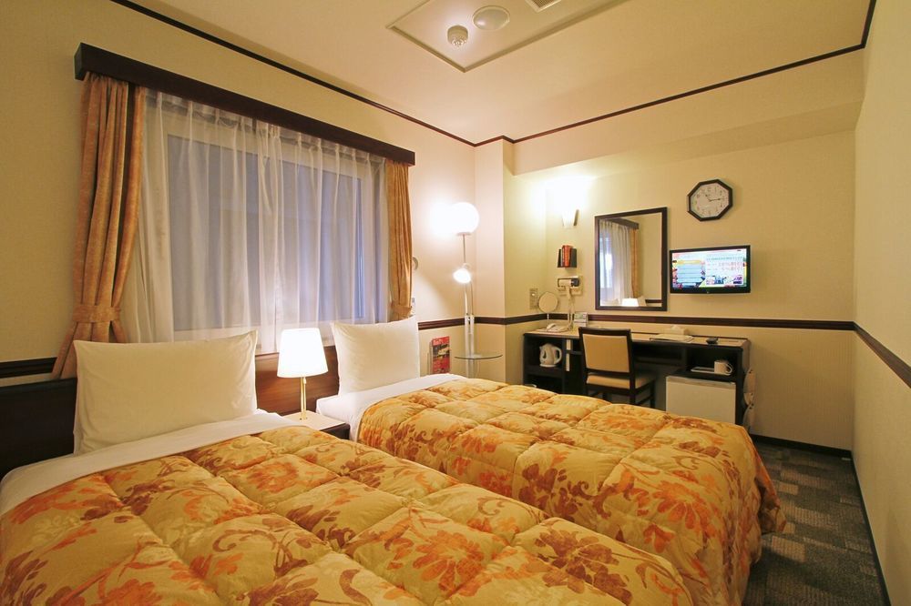 Toyoko Inn Oita Ekimae Exterior photo